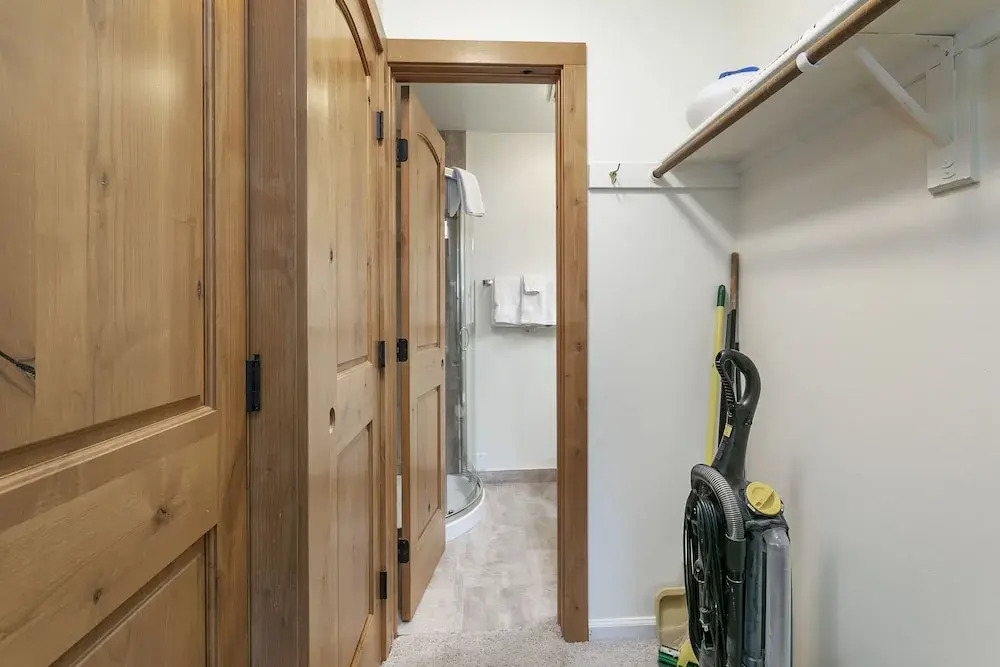 C305 W Beaver Creek Blvd 2 Bedroom Condo by RedAwning