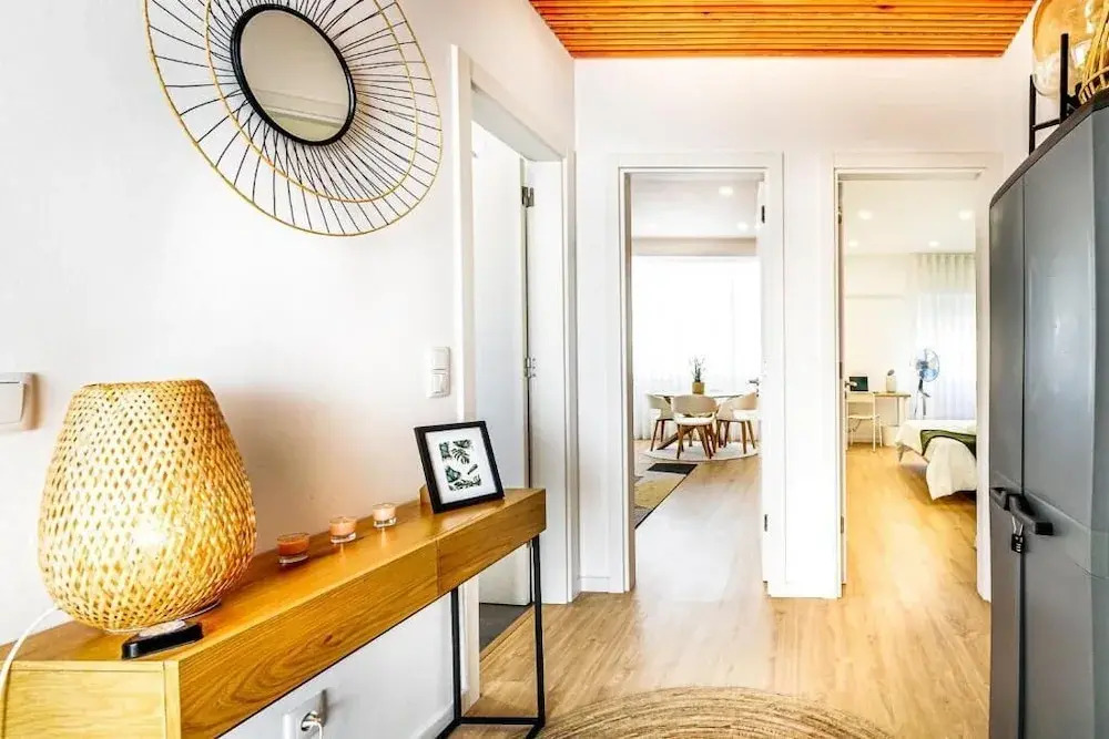 Two bedroom apartments close to train station by Lisbon with Sintra