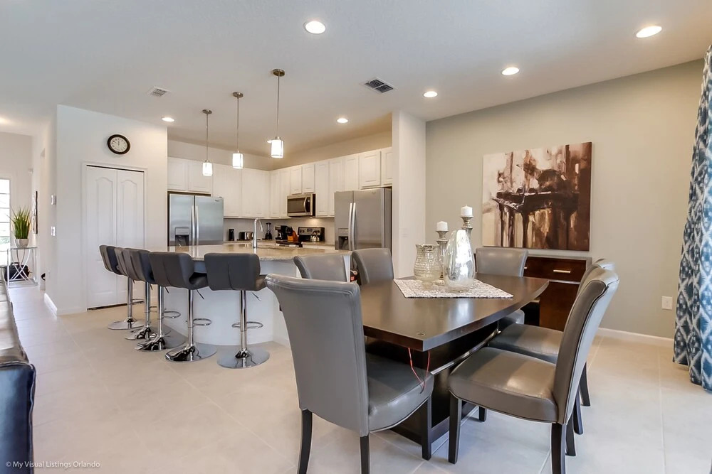 Solterra - 5204 Oakbourne Avenue