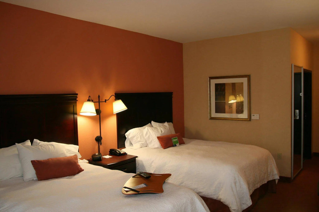 Durant Inn & Suites