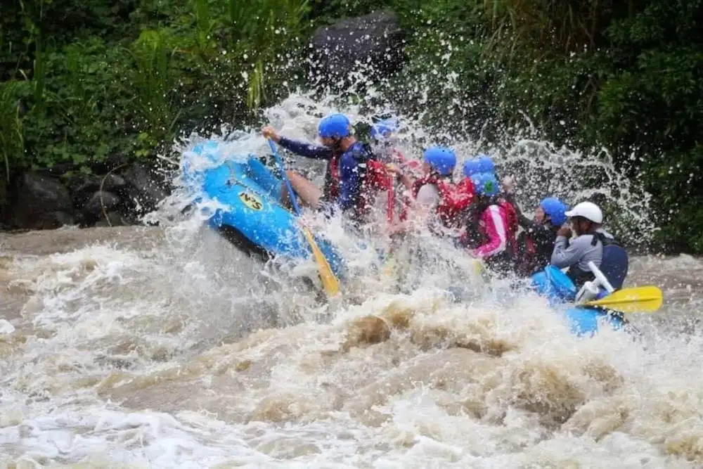 Hospedaje Anita-and rafting tour!Pacuare river