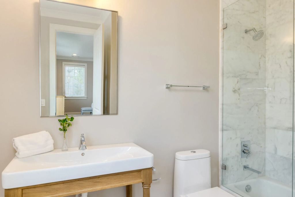 Sleeps 24! Priv Beach Boardwalk, Free Pool Heat, Ocean View 24 Bradley Cir by Avantstay