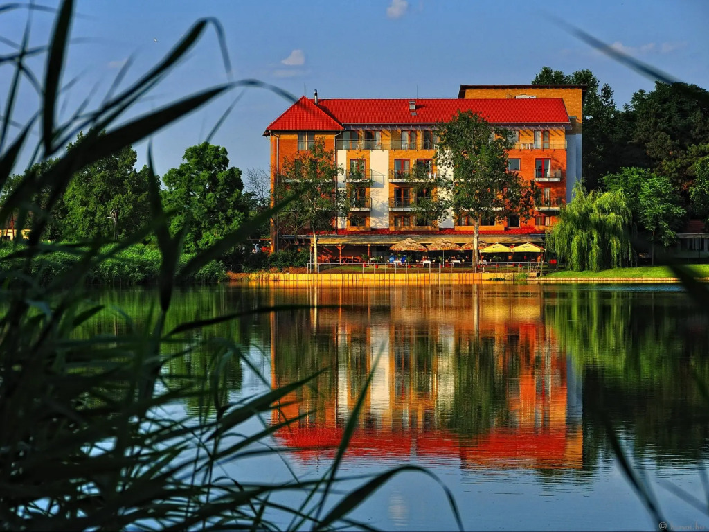 Hotel Corvus Aqua