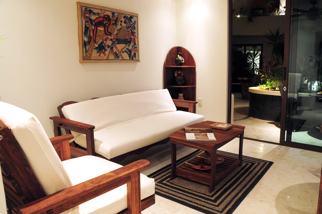 El Taj Oceanfront and Beachside Condo Hotel