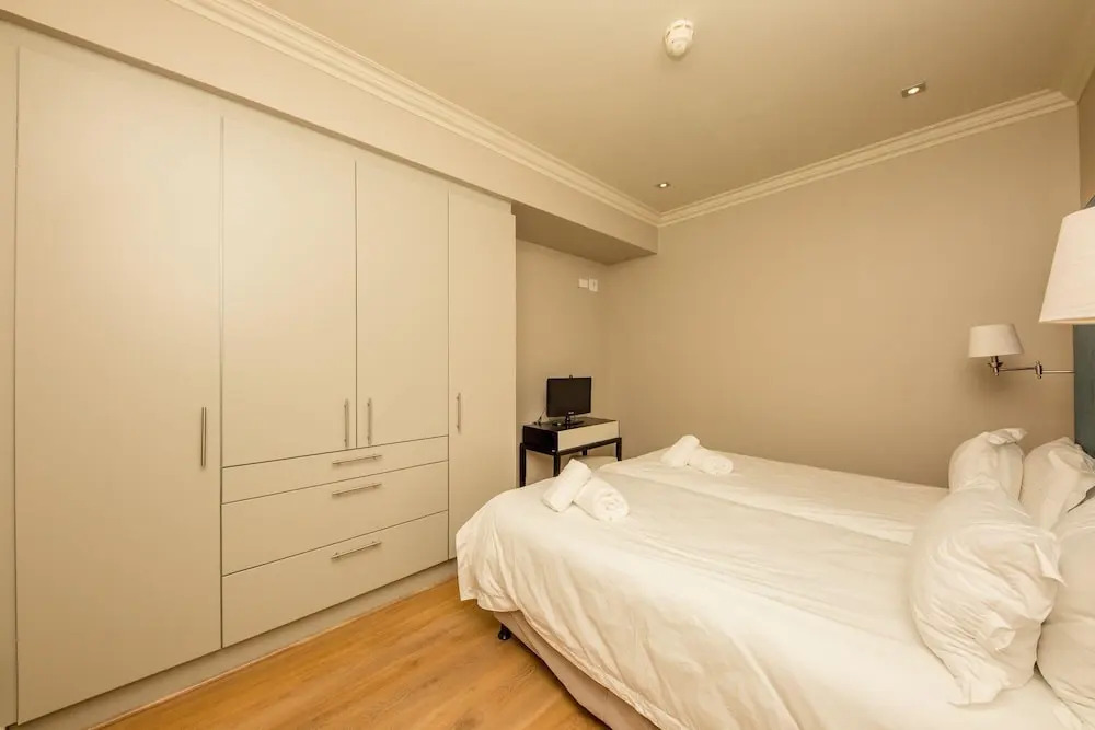 Green Point Apartment Walking Distance to Stadium 407 Royal