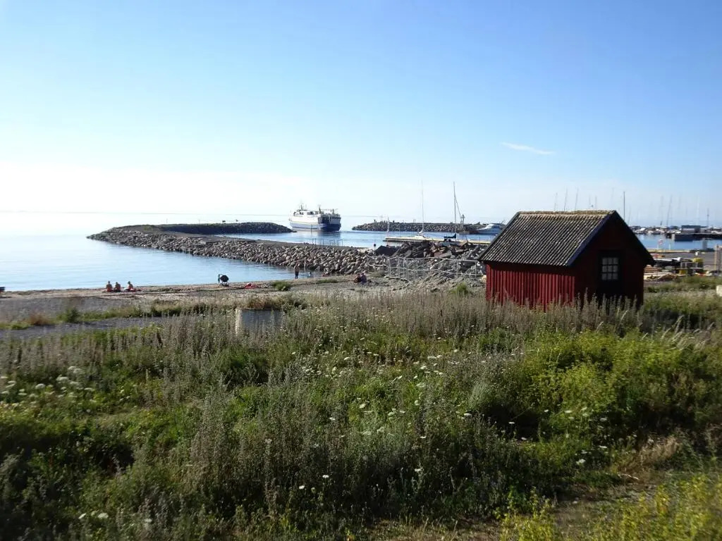 1B, Stuga m havsutsikt & 50m till strand