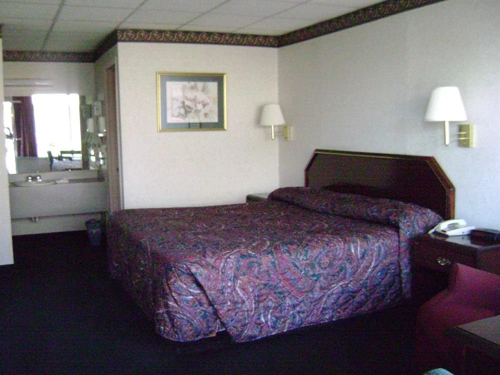 Relax Inn and Suites Hope