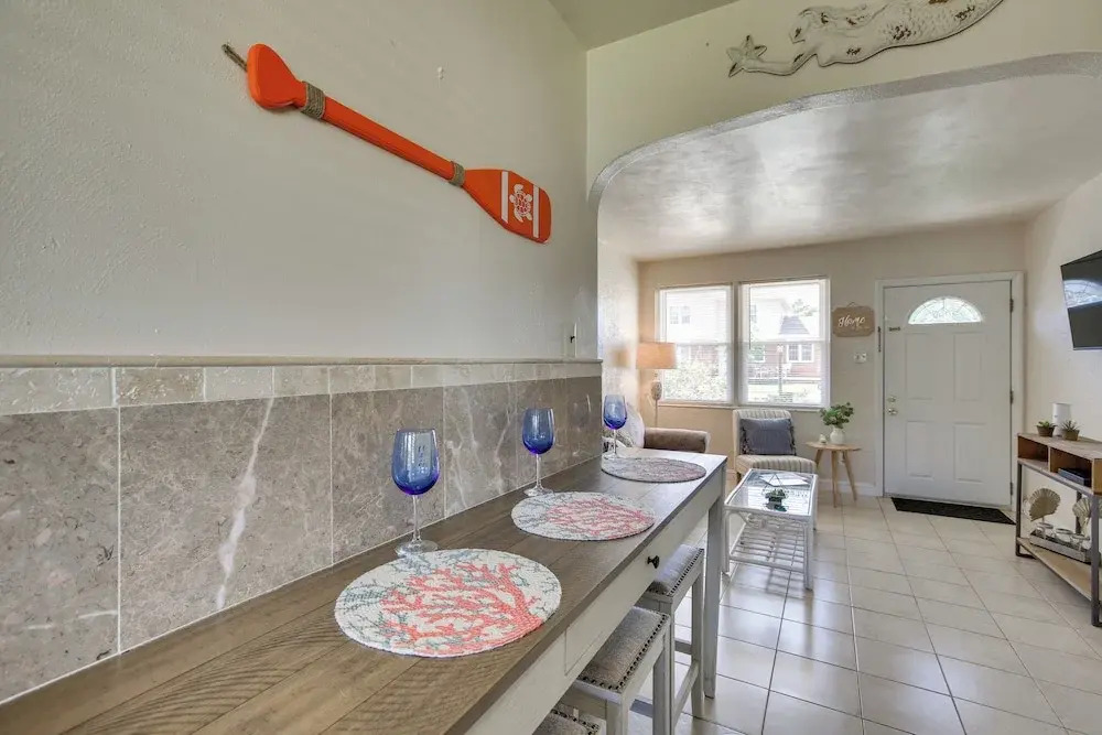 Relaxing Wildwood Crest Retreat w/ 2 Patios!
