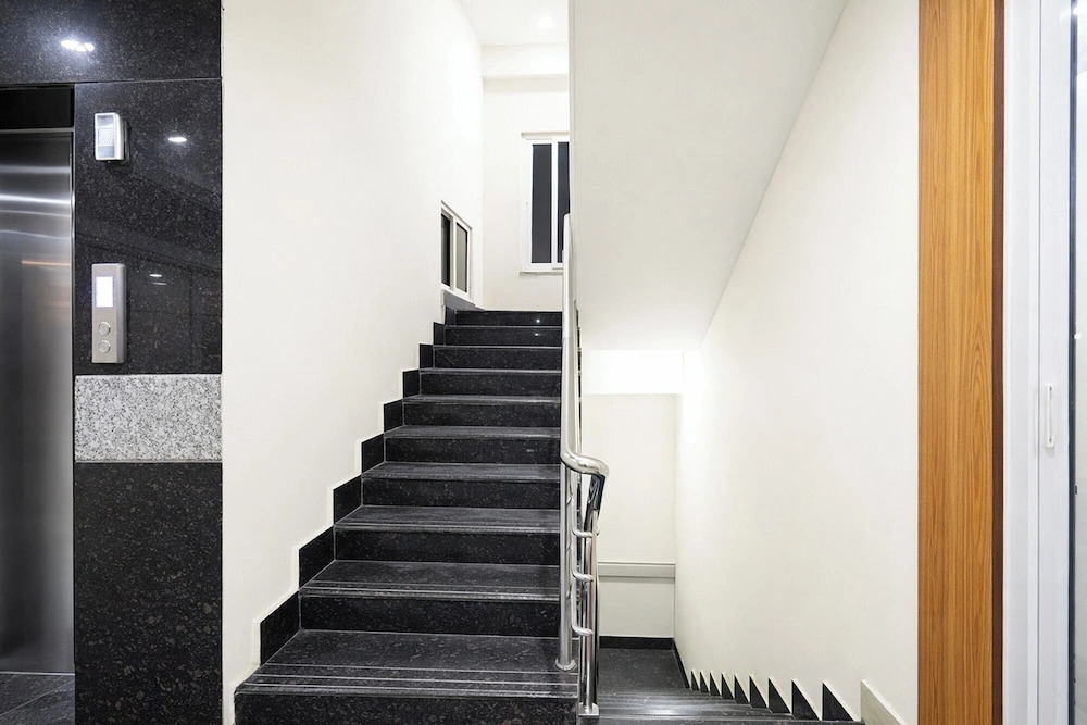 Fabhotel The Cb Grand