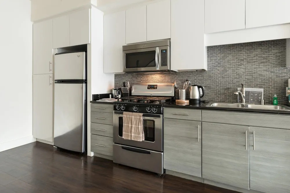 Global Luxury Suites in the Heart of Silicon Valley