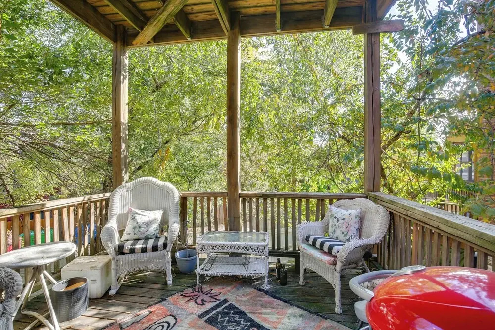 Heart of St Louis! Walkable Soulard Apt w/ Loft