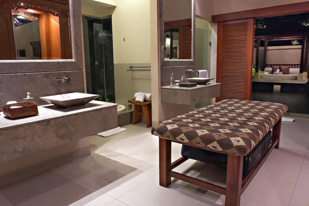 DISINI Luxury Spa Villas-CHSE Certified