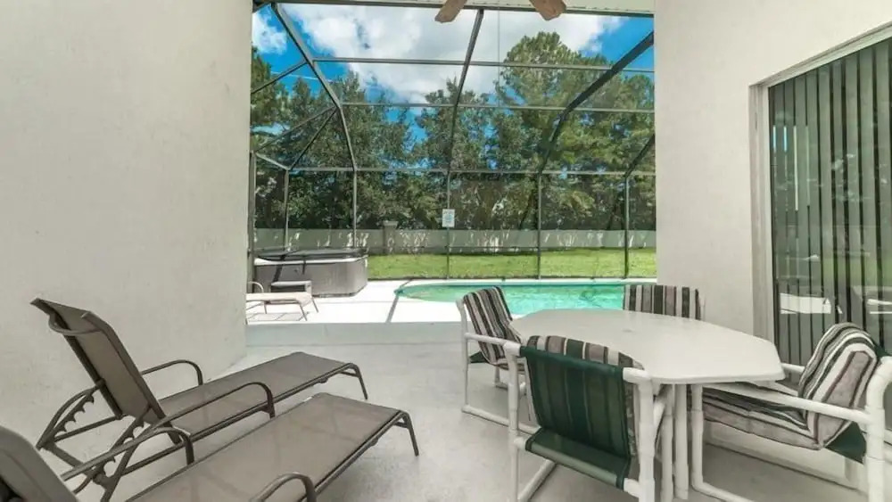 5 Bedroom 3.5 Bath Pool and Spa Home in Kissimmee Resort