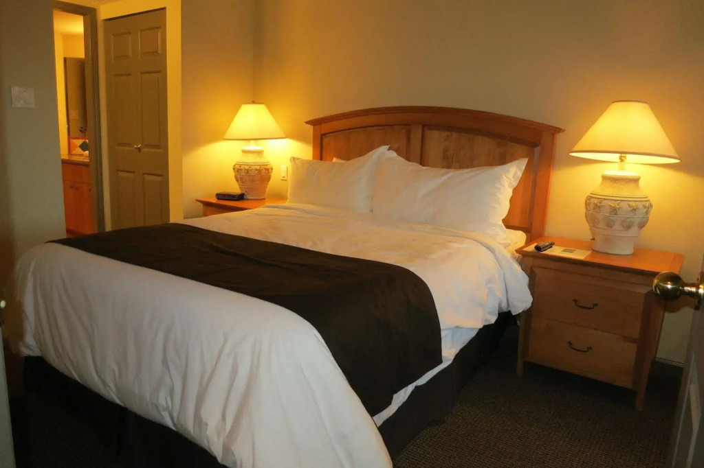 Pacific Shores Resort & Spa