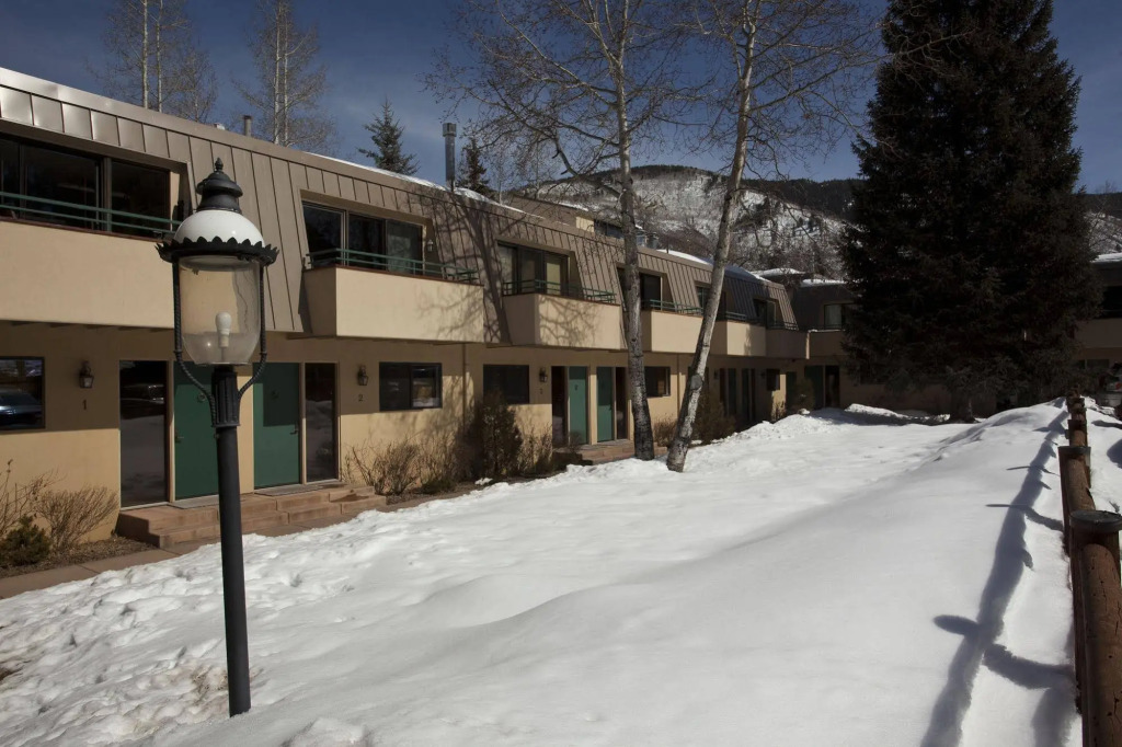 Aspen Townhouse East by Frias Properties