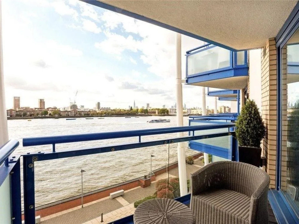The Regency River View Apartment