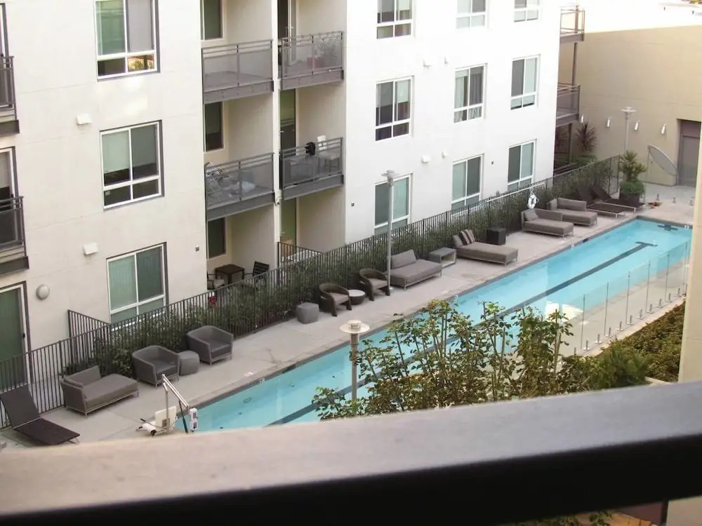 Full Amenities One Bedroom