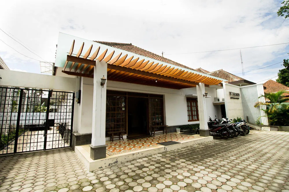 RedDoorz @ Burangrang