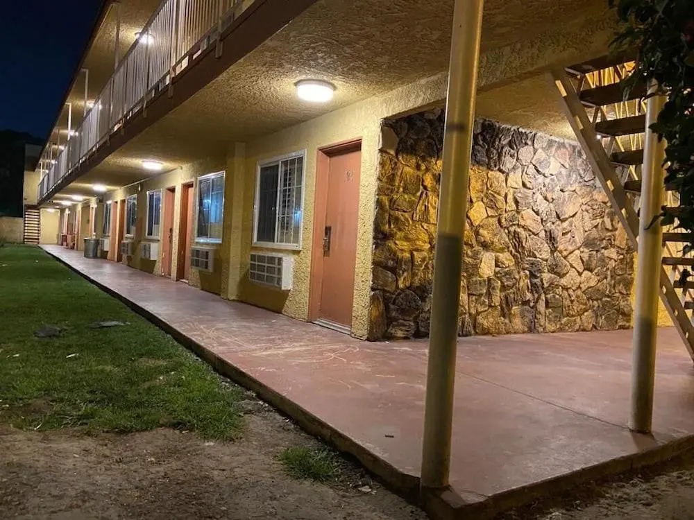 SimpleStay Suites - Downtown San Bernardino