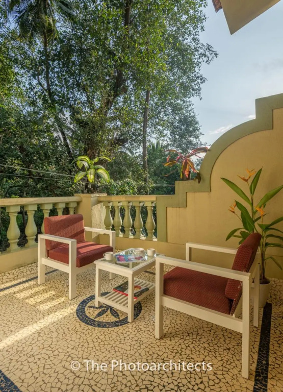 Casa Legend Economy