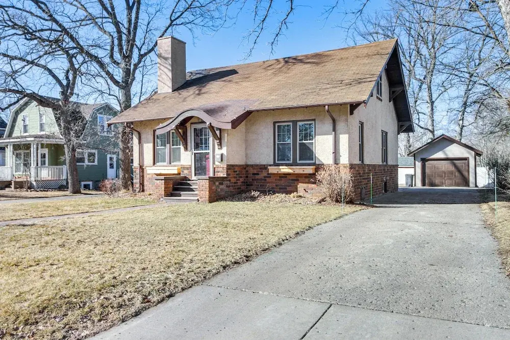 Spacious Detroit Lakes Home: Walk to Downtown!