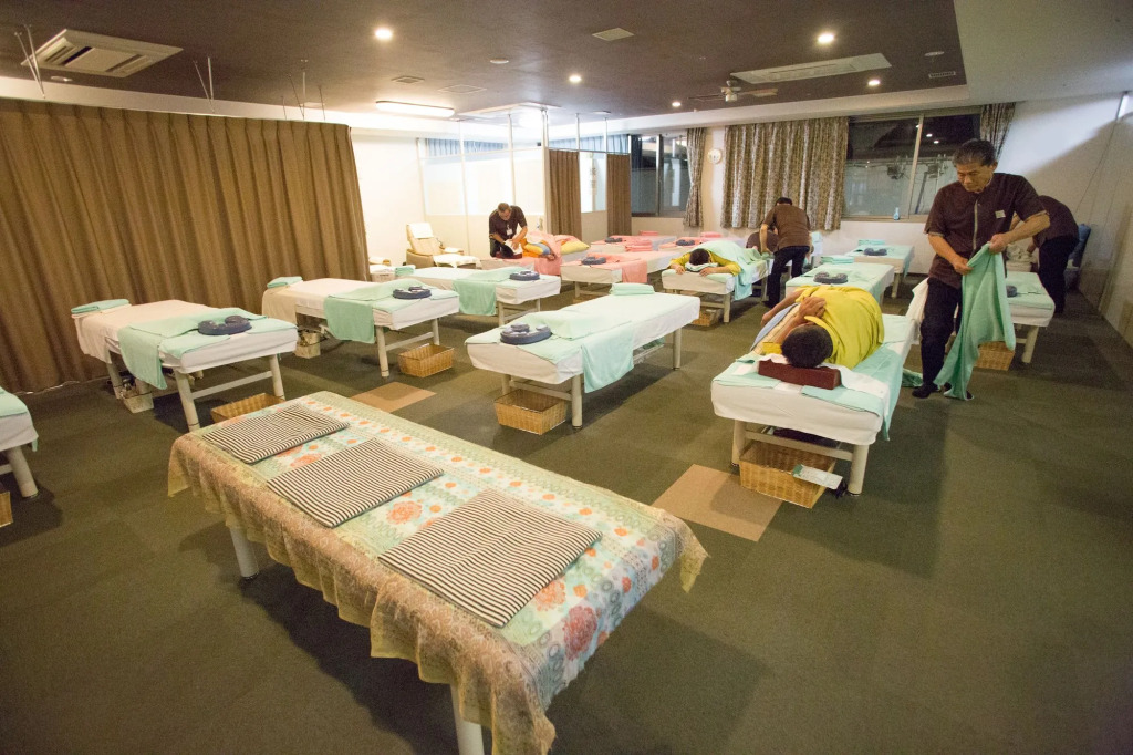Kur and Hotel Suruga