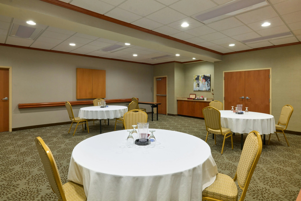 Hampton Inn & Suites Providence / Smithfield