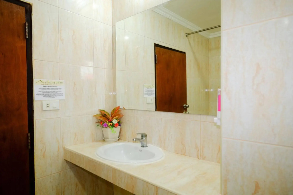 Adonis Guest House