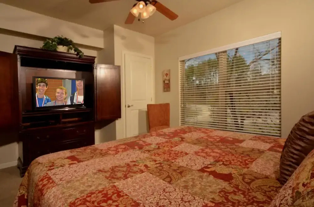 Cedar Lodge 204