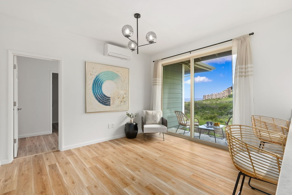 @ Marbella Lane - 2 master suites MT+Ocean Views