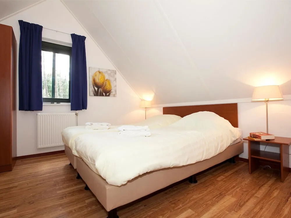 Detached Bungalow With Dishwasher, Next to a Nature Reserve