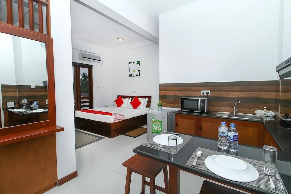 Oyo 387 Iddamal Apartments