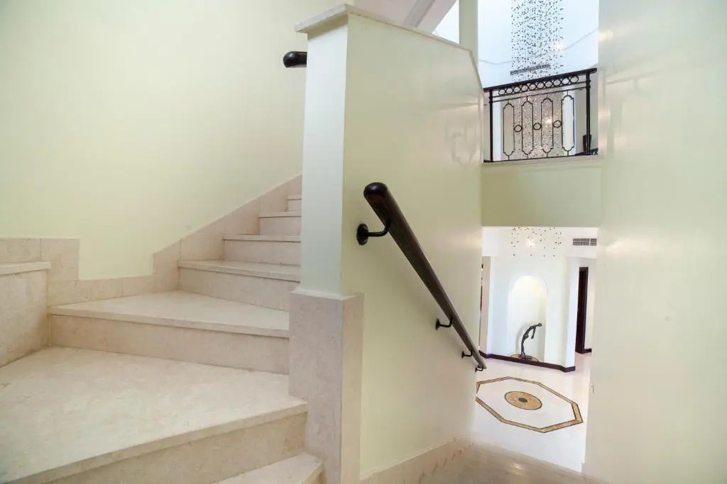 Deluxe 4BR Palm Villa With Private Beach and Pool with Complimentary Golf