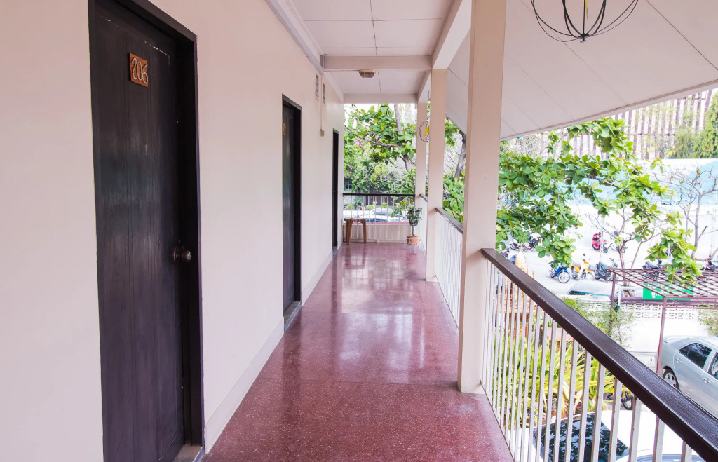 Sunday Ayothaya Hotel