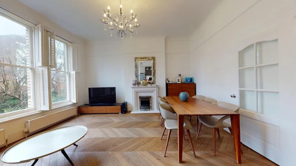 2 bed Flat in Fordwych Road
