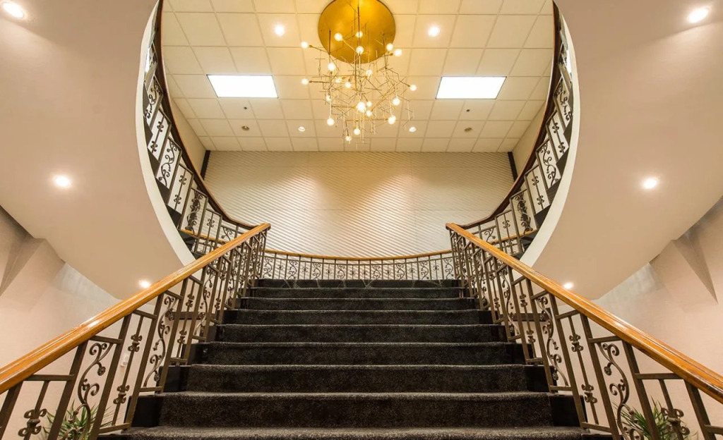 The Madison Concourse Hotel