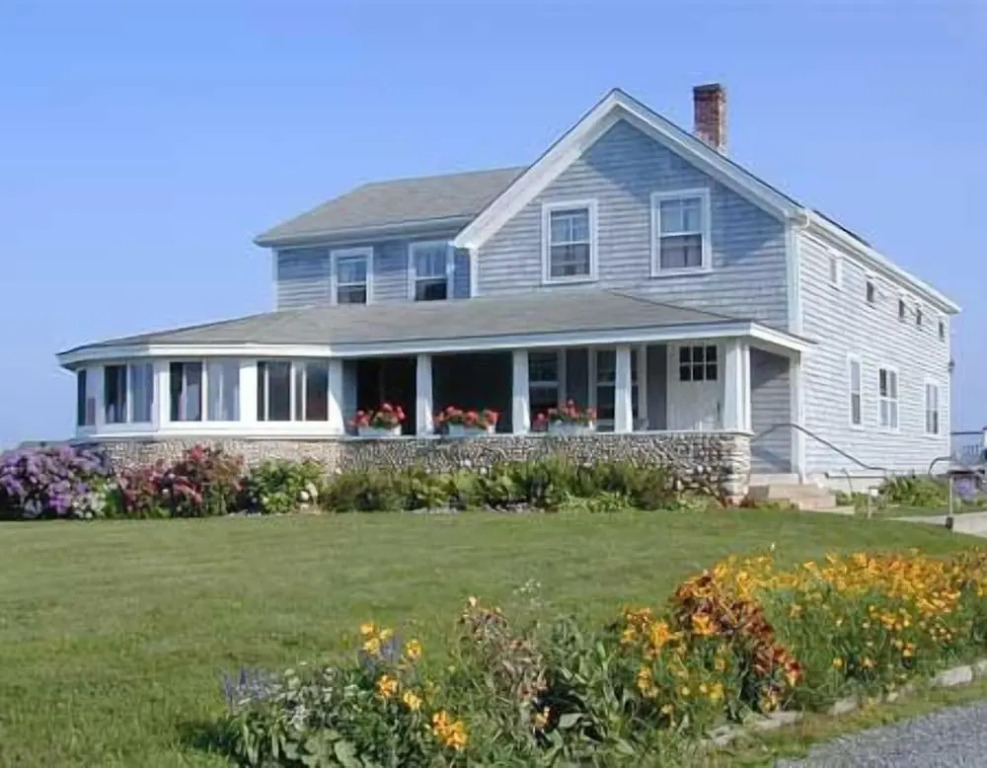 Rose Farm Inn