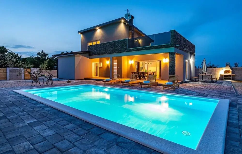 Awesome Home in Stankovci With Outdoor Swimming Pool, Wifi and 4 Bedrooms