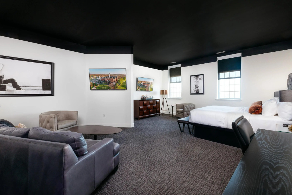 The Delafield Hotel