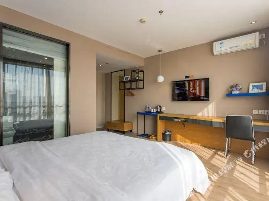 Yeste Hotel (Wuhan Optics Valley Sports College)
