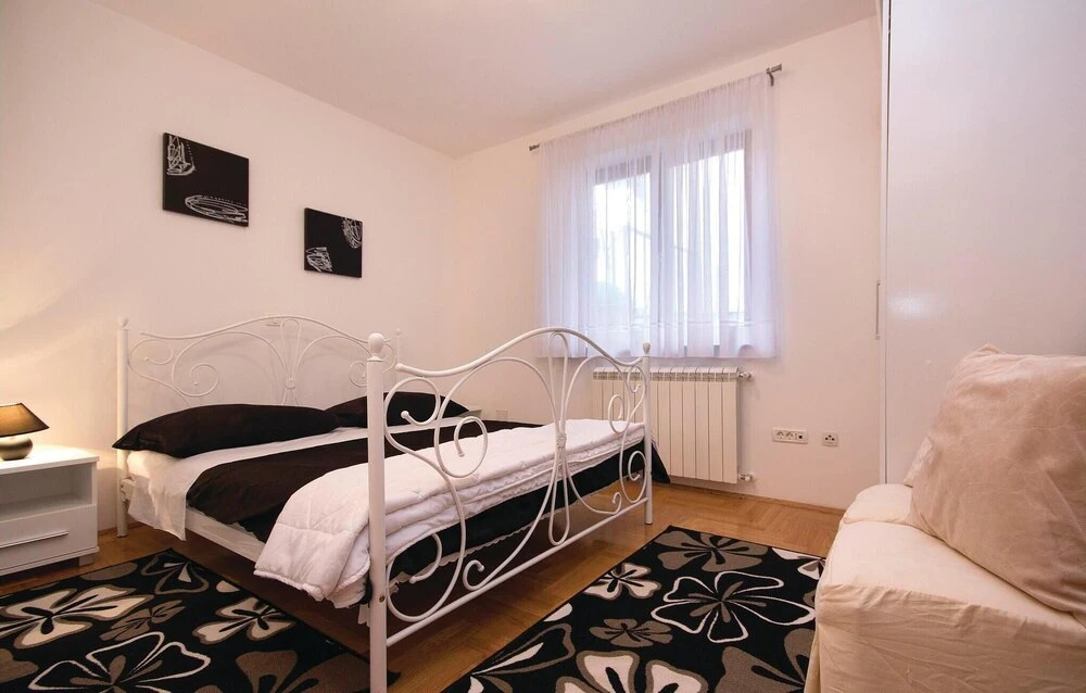 Amazing Home in Pula With Wifi and 2 Bedrooms