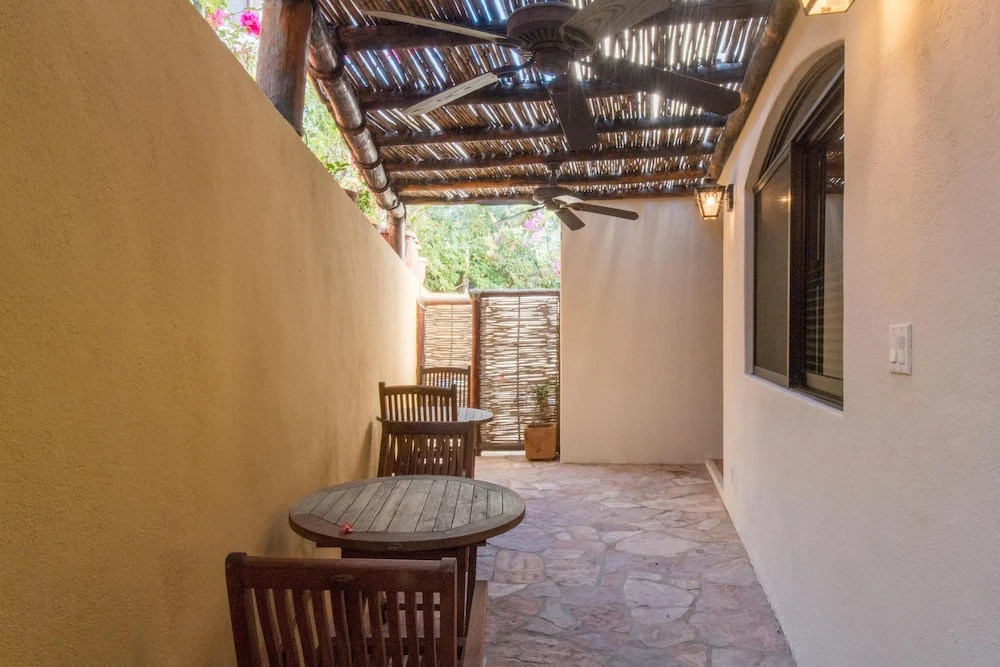 Villa de Tres Hermanas by Cabo Villas