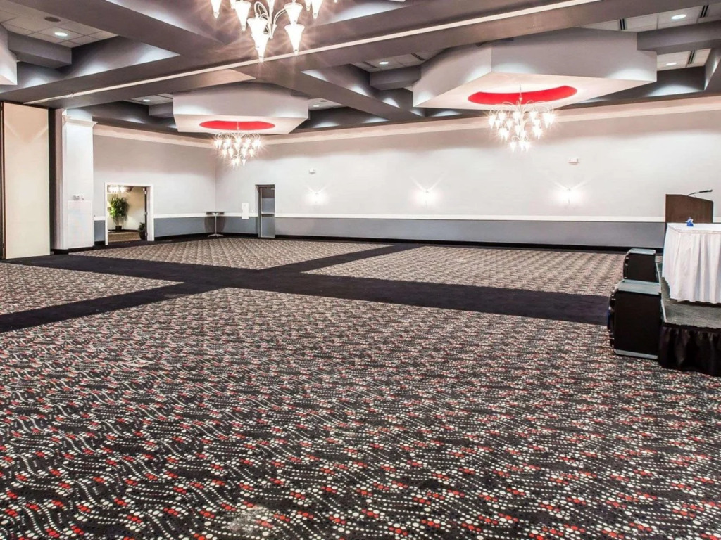 Quality Inn & Suites Conference Center Statesboro Historic District