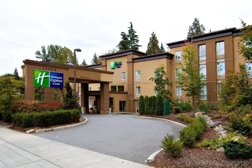 Holiday Inn Express and Suites Surrey by IHG