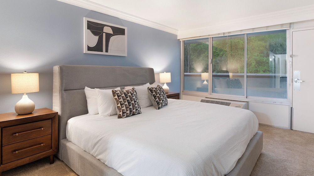 Landing Furnished Apartments Kissimmee near Disney Resort