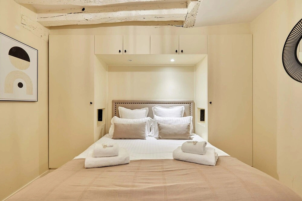 Amazing 3-bedroom Apartment - Center of Paris