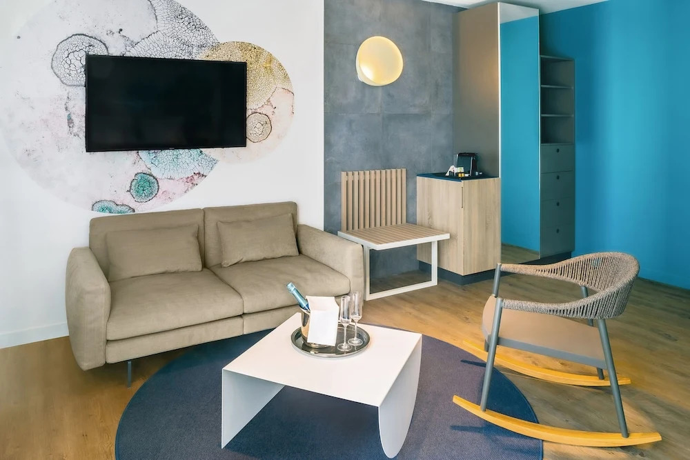 Bright flat in heart of the city