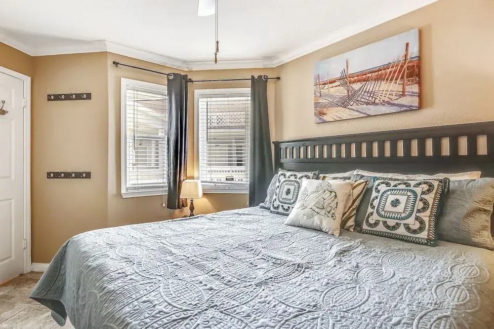 Seascape 1318 - 1 Br Condo