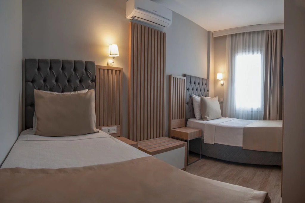 Sky Star Hotel - Bed & Breakfast
