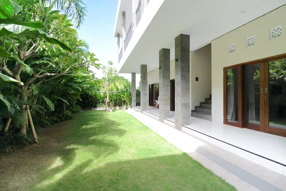 Airy Seminyak Sunset Road Belong Dua 5 Kuta Bali